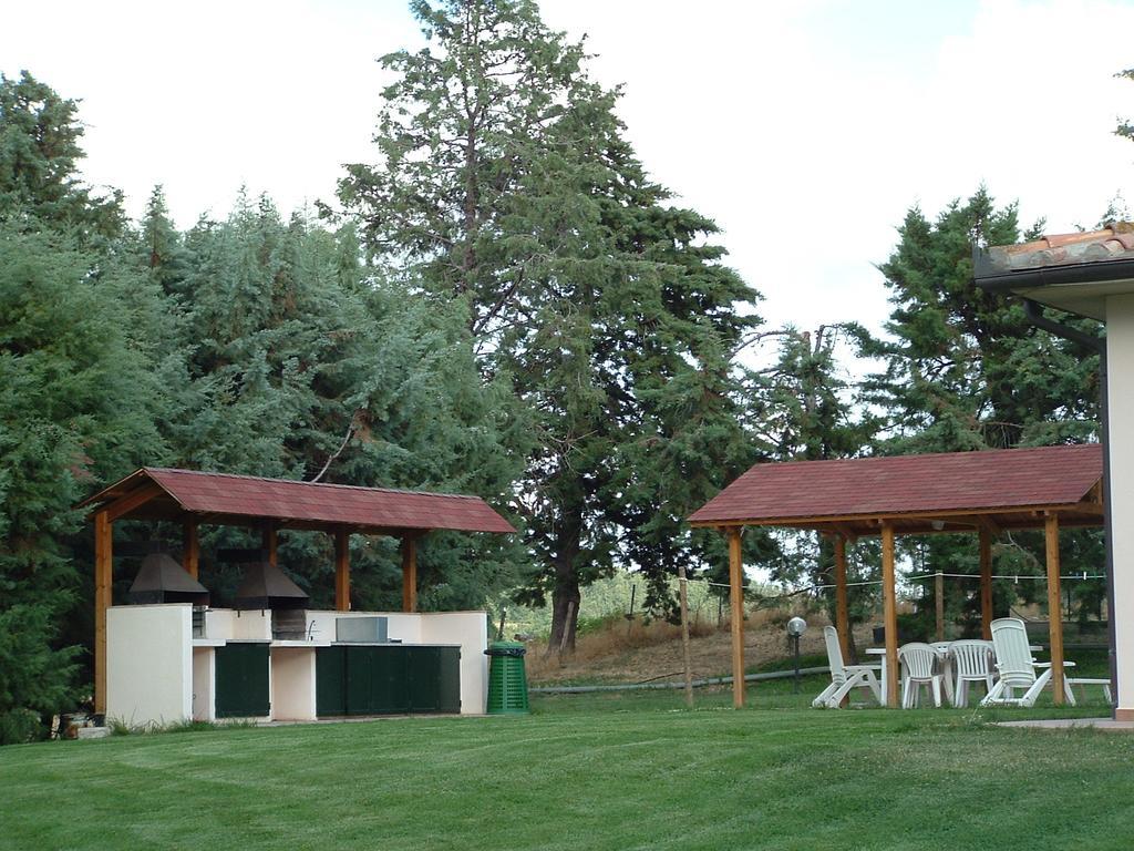 Agriturismo Valle Martina サトゥルニア エクステリア 写真