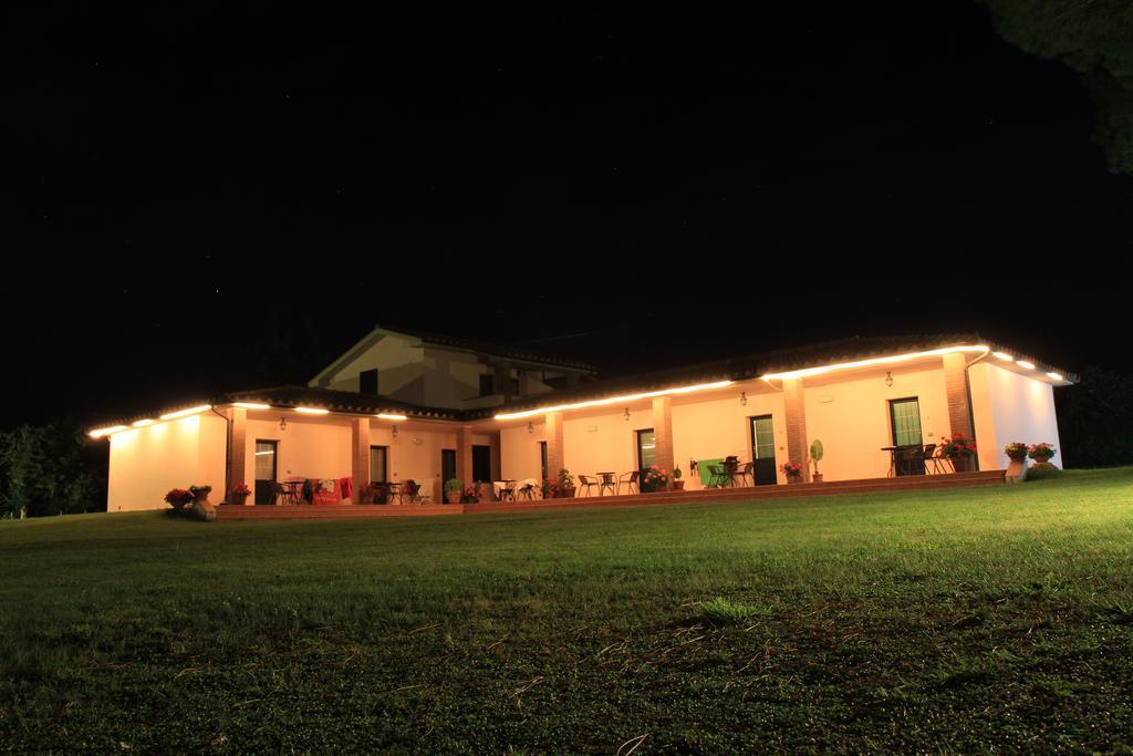 Agriturismo Valle Martina サトゥルニア エクステリア 写真