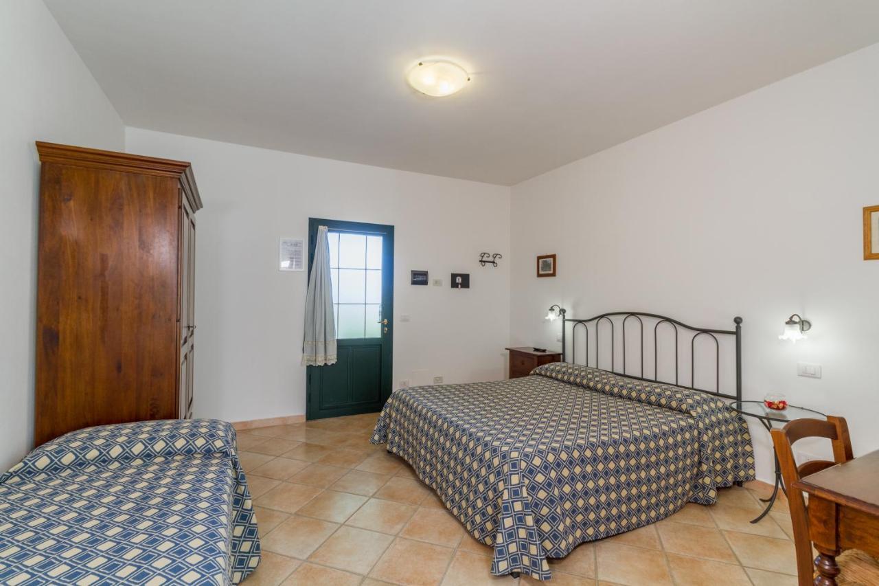 Agriturismo Valle Martina サトゥルニア エクステリア 写真